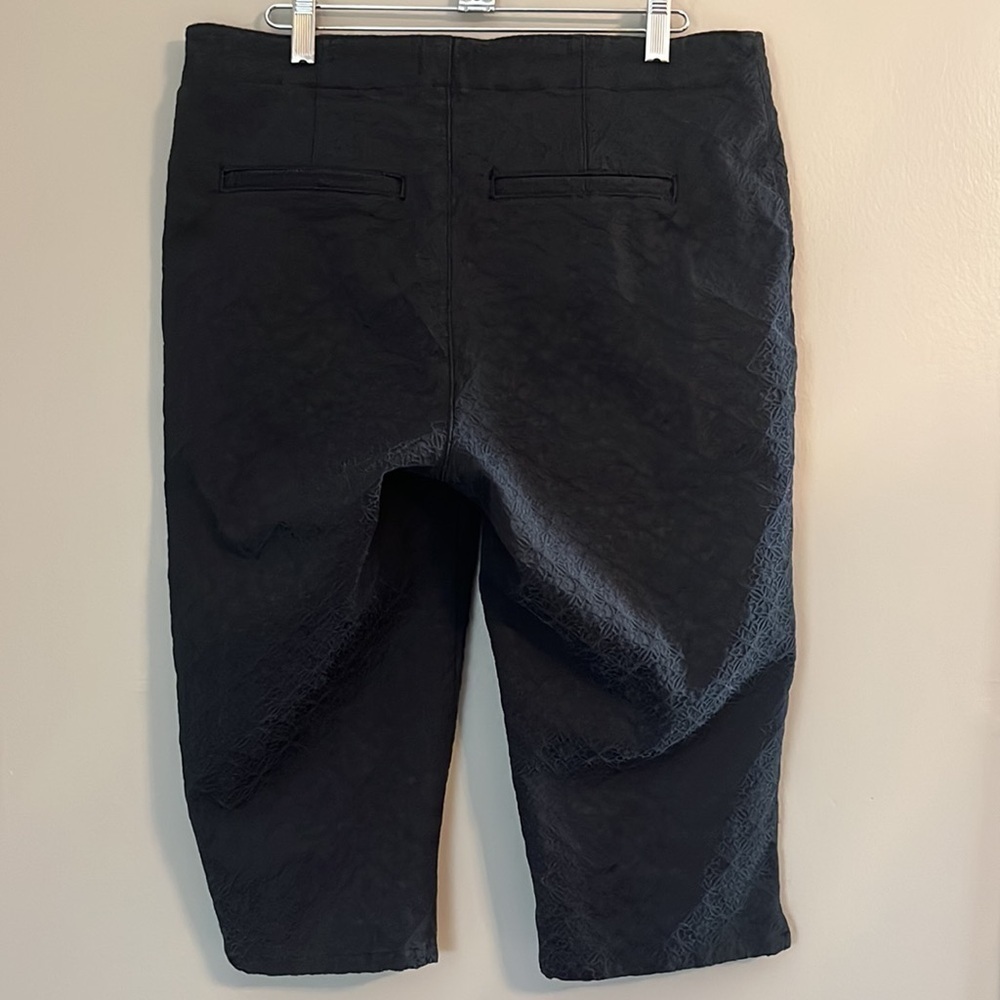NYDJ Women's Cactus Flower Skimmer Pants Black Size 10 - Picture 2 of 12